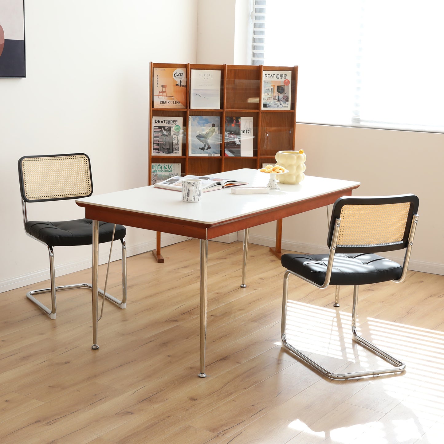 2er-Set Esszimmerstühle aus Kunstleder mit Chrombeinen, moderne Stühle im Mid-Century-Stil für Esszimmer, Wohnzimmer und Küche