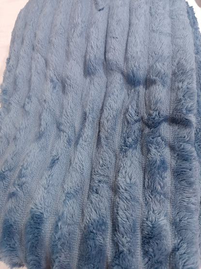 Bubble-Velvet Kuscheldecke – Warme Kunstfell-Decke mit Doppelseitiger Polsterung